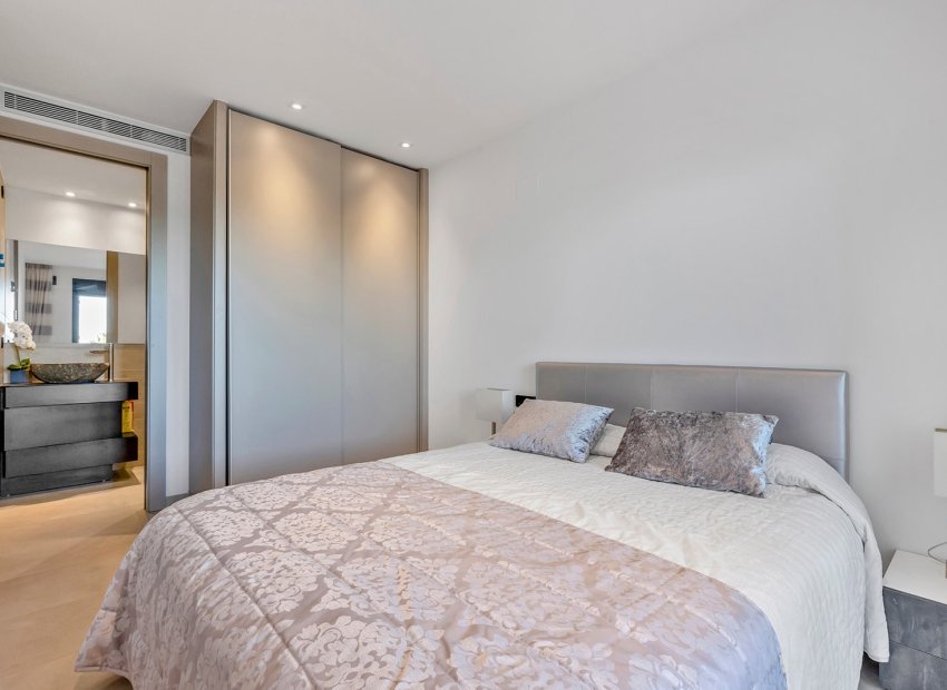 Wiederverkauf - Apartment -
Orihuela Costa - Cabo roig - La Zenia