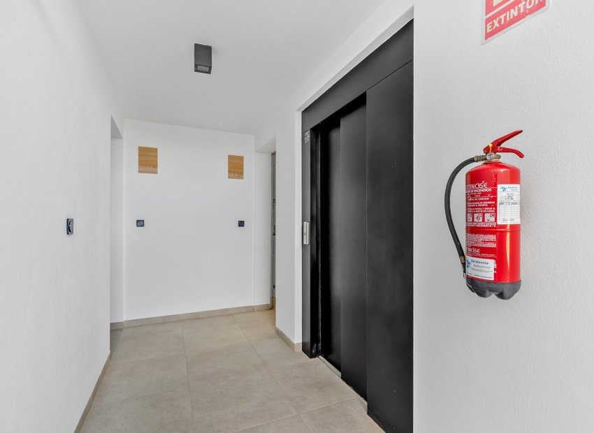 Wiederverkauf - Apartment -
Orihuela Costa - Cabo roig - La Zenia