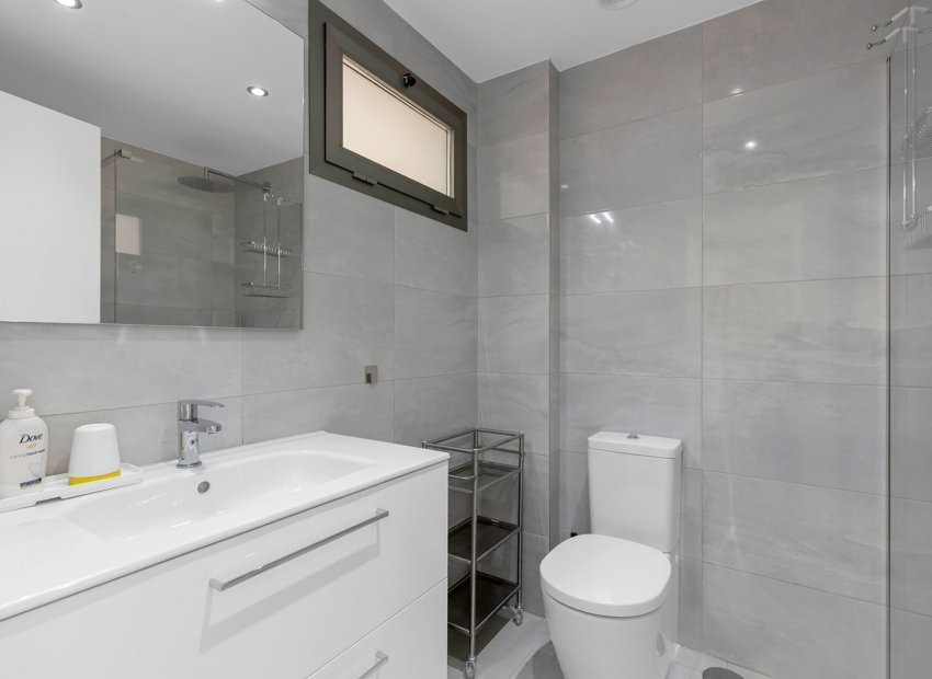Wiederverkauf - Apartment -
Orihuela Costa - La Zenia