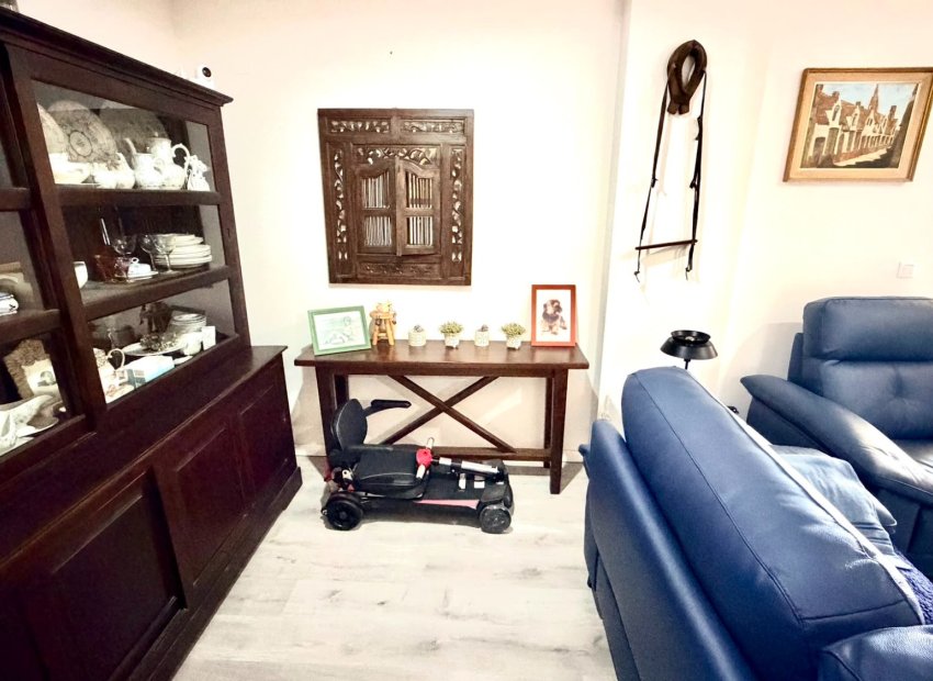 Wiederverkauf - Apartment -
Orihuela Costa - La Zenia