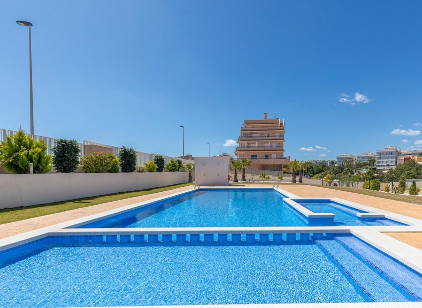 Wiederverkauf - Apartment -
Orihuela Costa - Villamartín