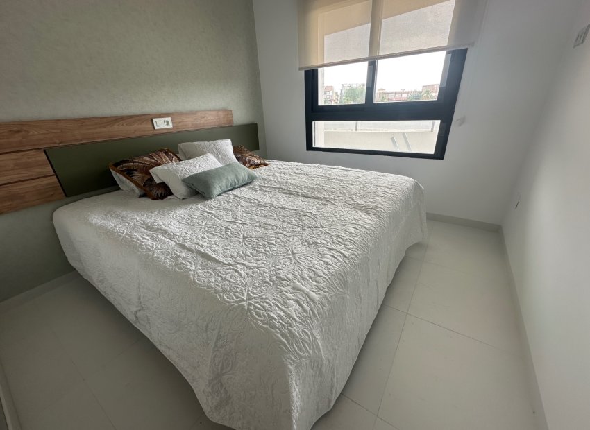 Wiederverkauf - Apartment -
San Miguel de Salinas