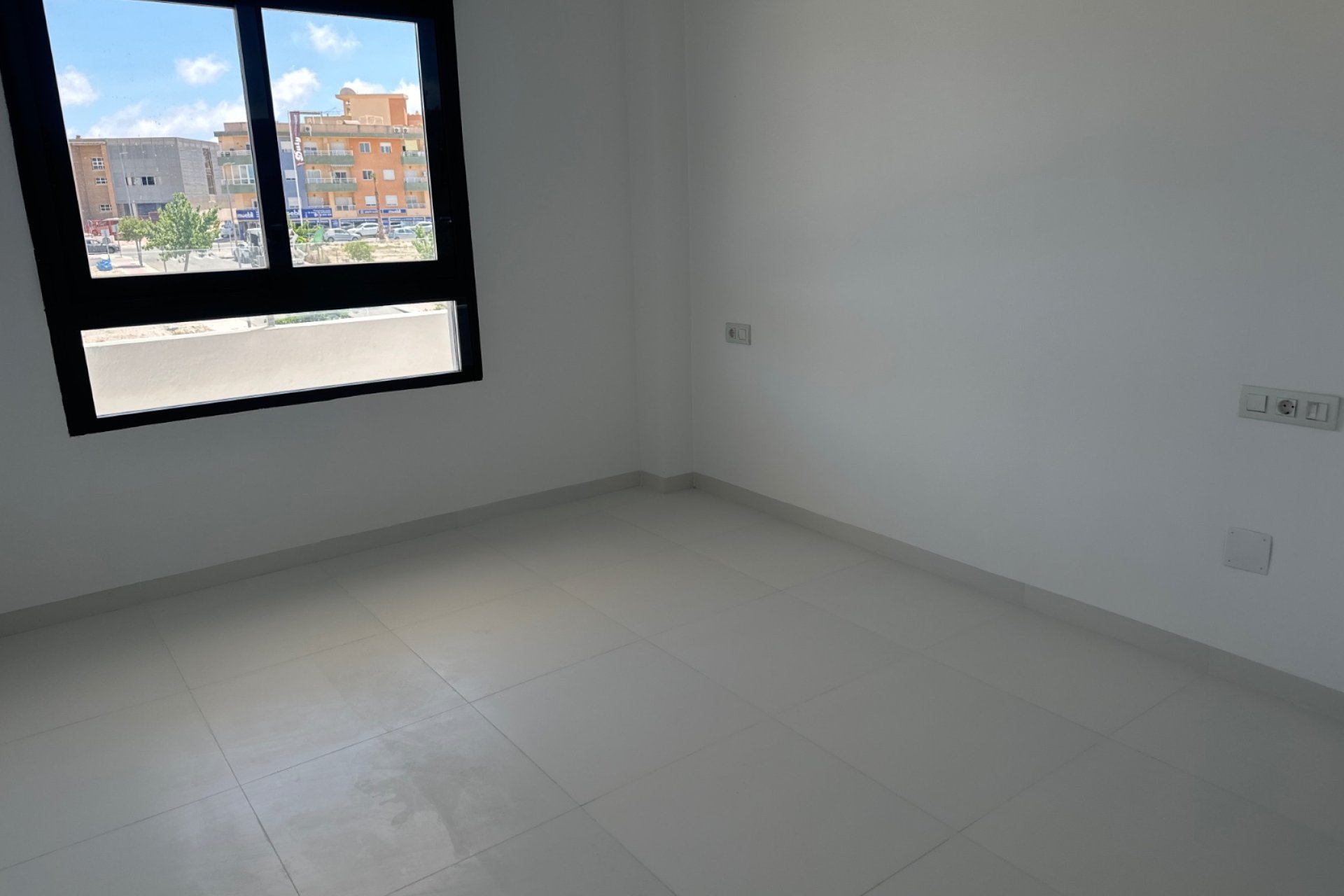 Wiederverkauf - Apartment -
San Miguel de Salinas