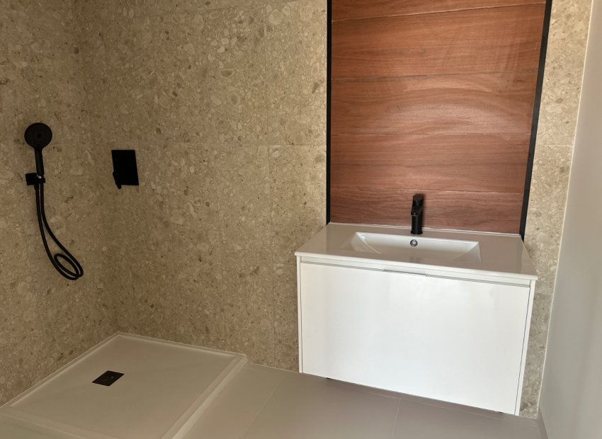 Wiederverkauf - Apartment -
San Miguel de Salinas