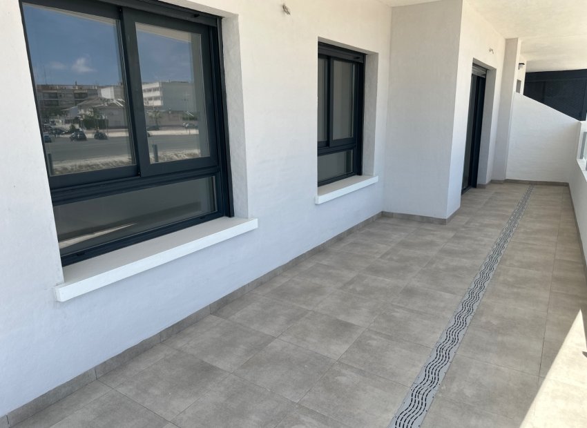 Wiederverkauf - Apartment -
San Miguel de Salinas