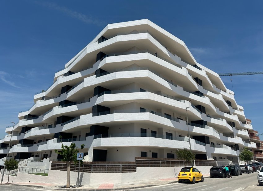 Wiederverkauf - Apartment -
San Miguel de Salinas