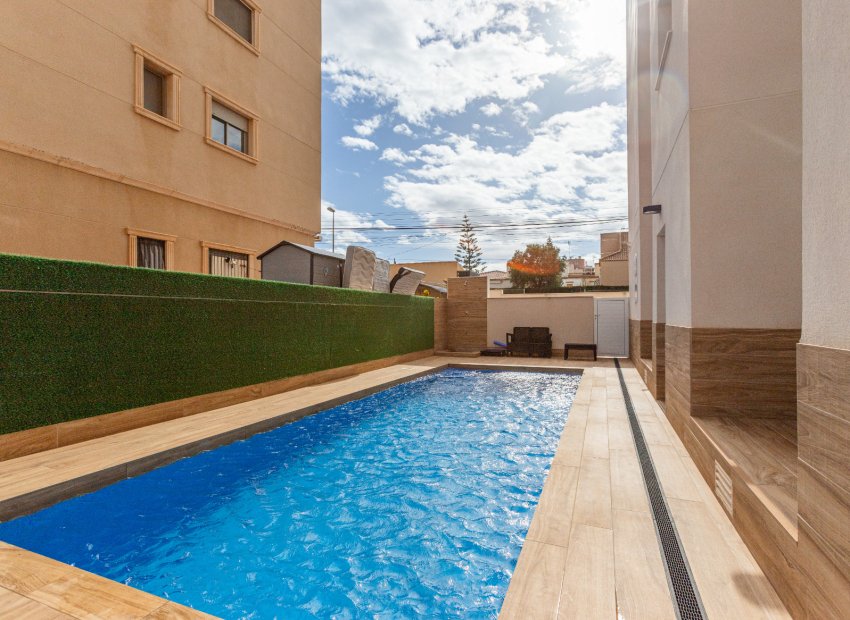 Wiederverkauf - Apartment -
Torrevieja - Nueva Torrevieja