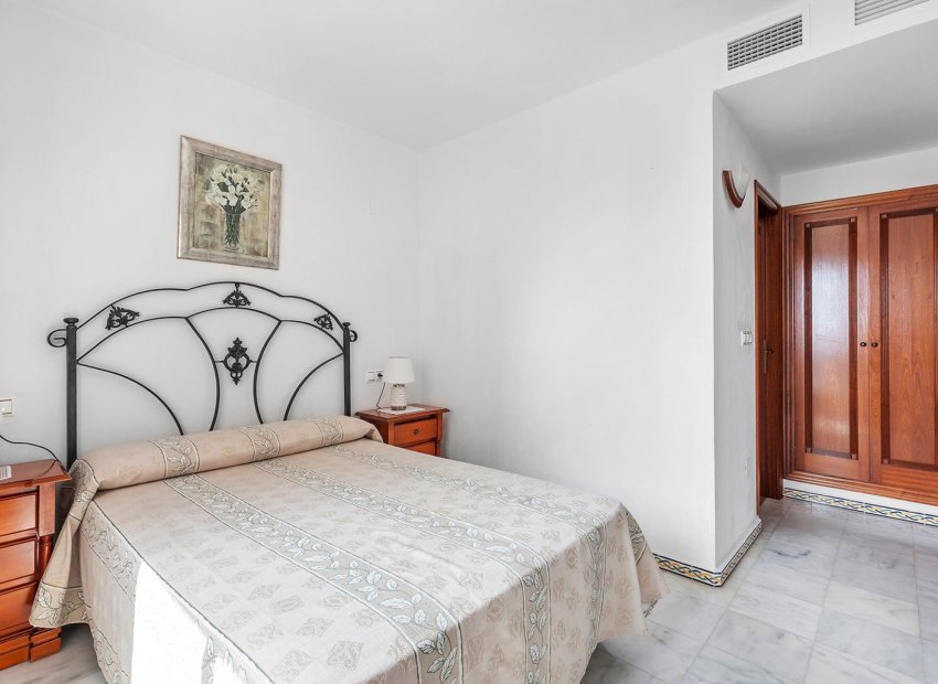 Wiederverkauf - Apartment -
Torrevieja - Playa de los locos