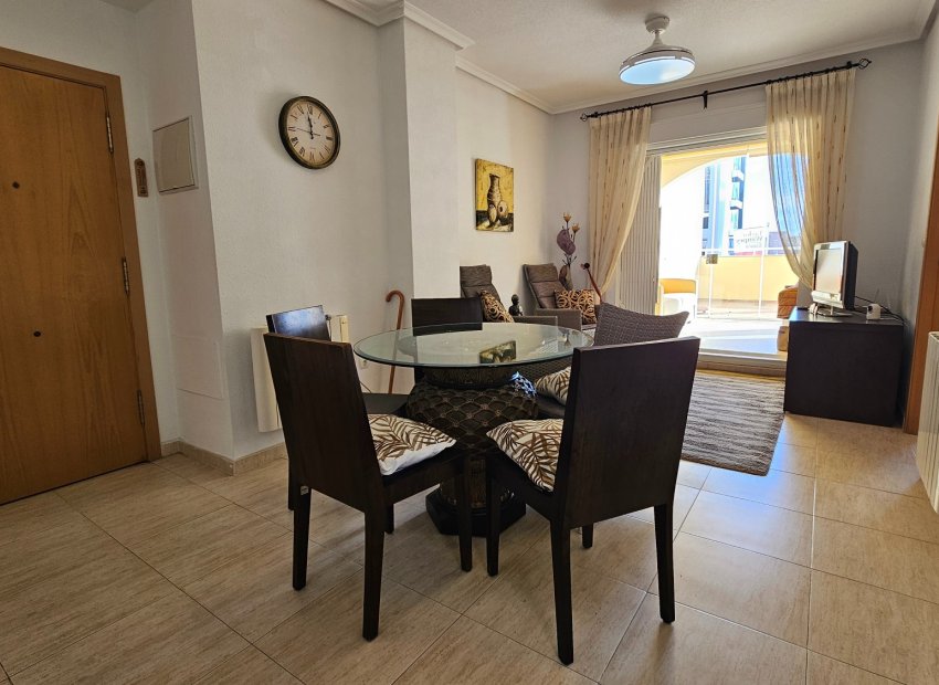 Wiederverkauf - Apartment -
Torrevieja