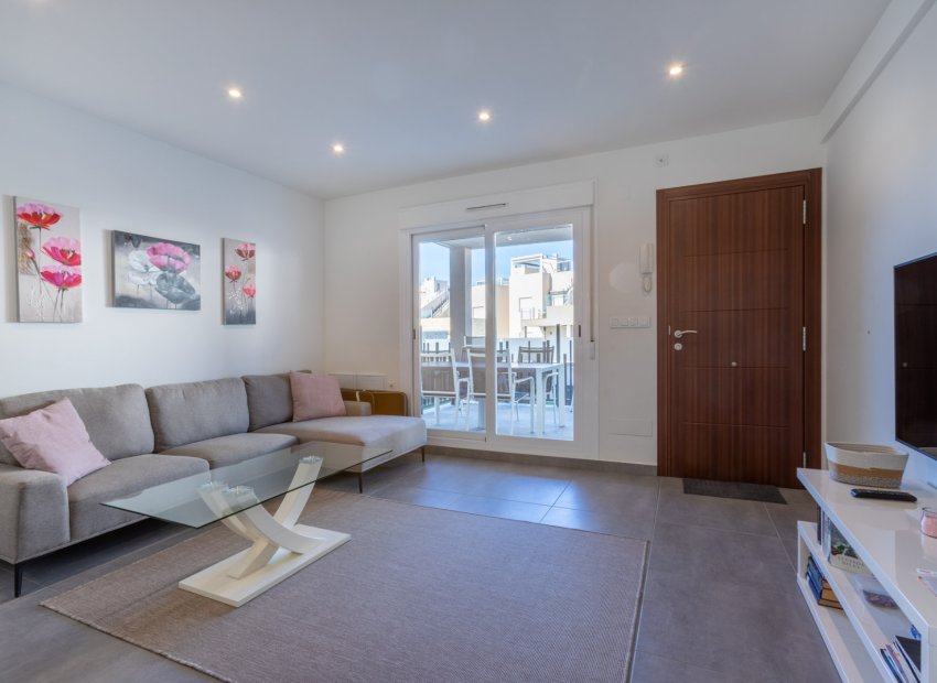 Wiederverkauf - Bungalow - Erdgeschosswohnung -
Torrevieja - Aguas Nuevas