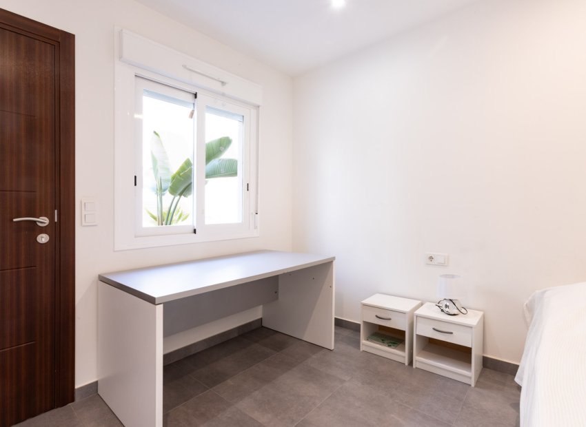 Wiederverkauf - Bungalow - Erdgeschosswohnung -
Torrevieja - Aguas Nuevas