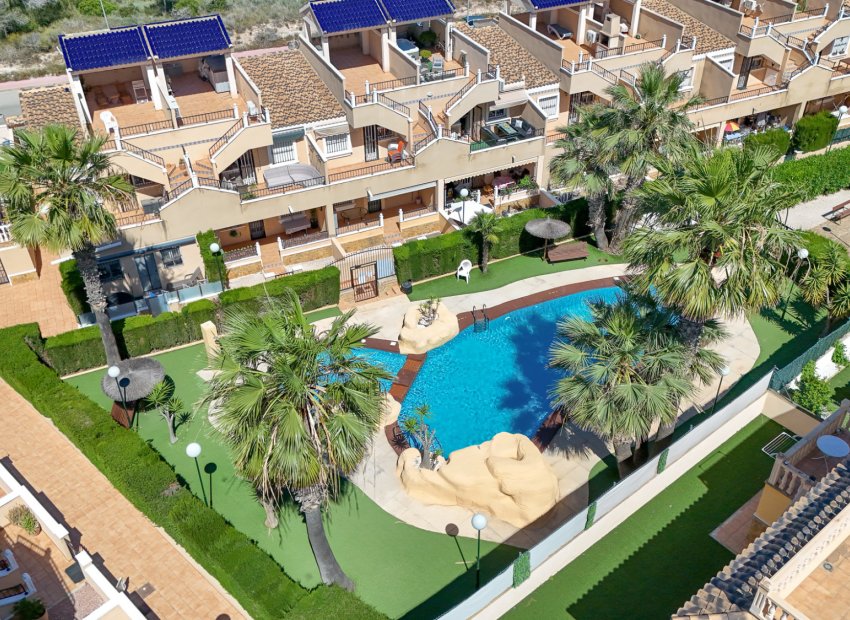 Wiederverkauf - Bungalow -
Orihuela Costa - Villamartín