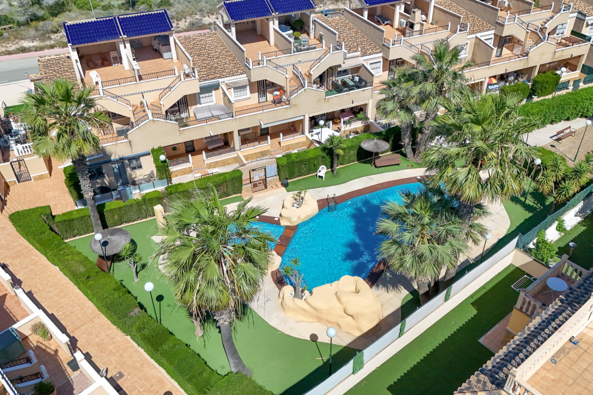 Wiederverkauf - Bungalow -
Orihuela Costa - Villamartín