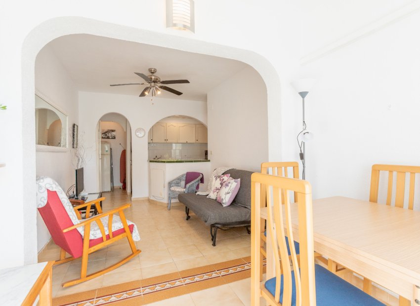 Wiederverkauf - Bungalow -
Torrevieja - Lago Jardin