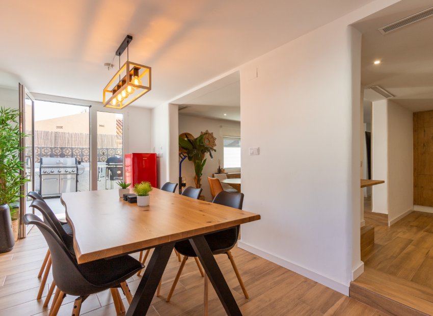 Wiederverkauf - Chalet -
Torrevieja - Los Balcones