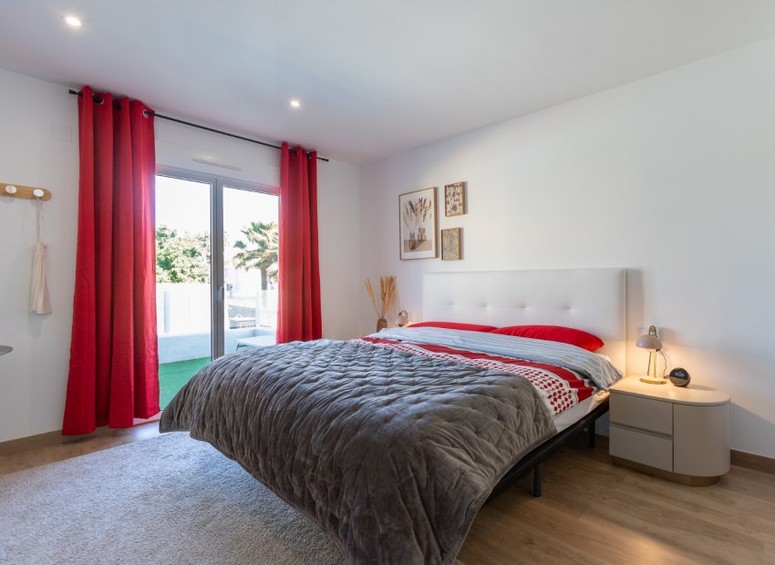 Wiederverkauf - Chalet -
Torrevieja - Los Balcones