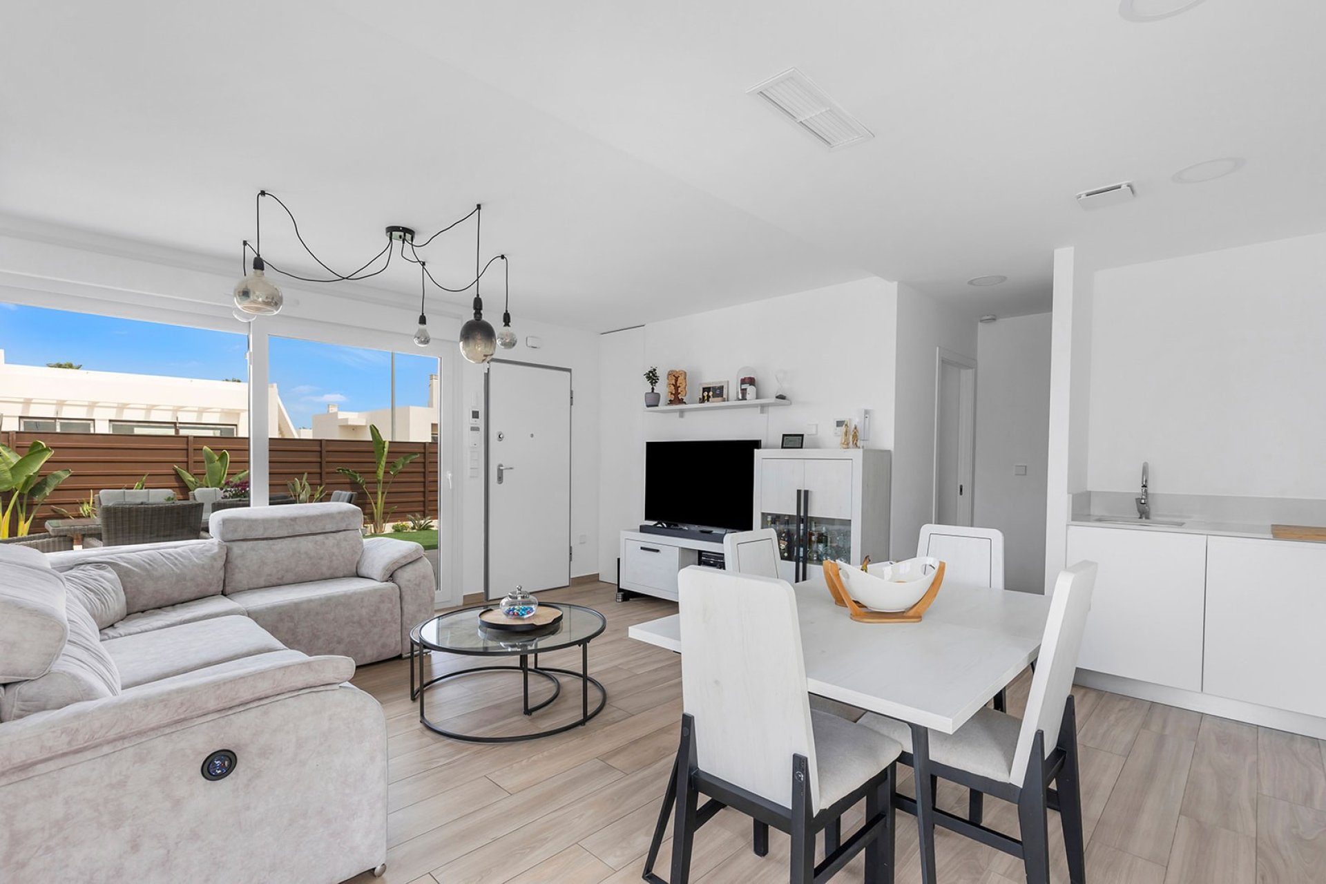 Wiederverkauf - Doppelhaushälfte -
Orihuela - Entre Naranjos - Vistabella