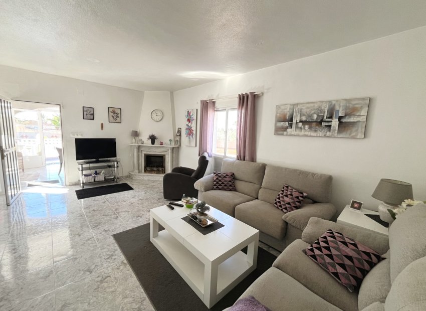 Wiederverkauf - Freistehend / Villa -
Benijofar - Monte Azul