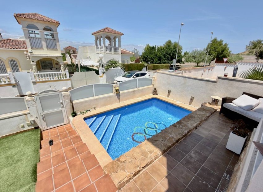 Wiederverkauf - Freistehend / Villa -
Ciudad Quesada - Rojales - Benimar