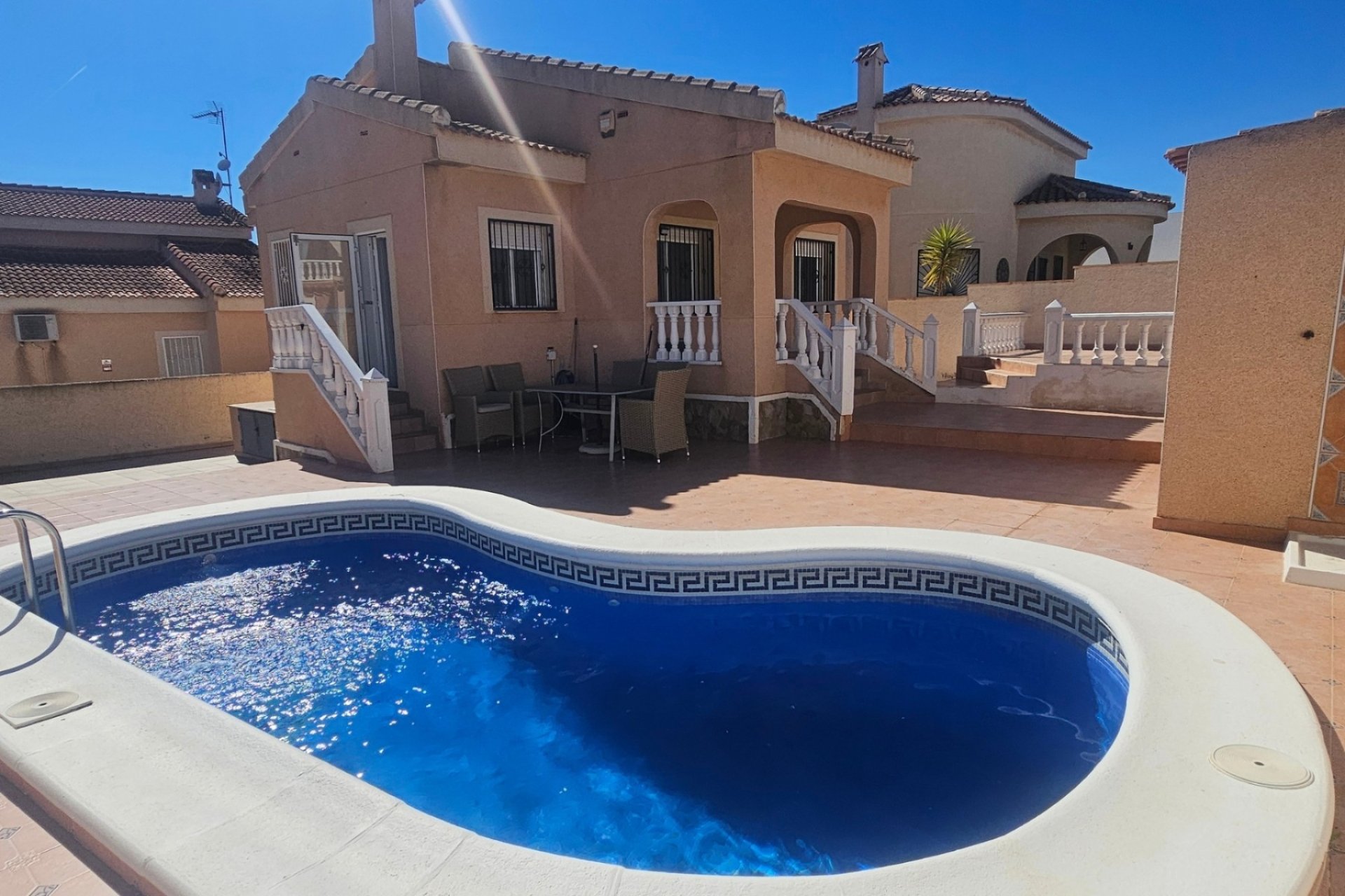 Wiederverkauf - Freistehend / Villa -
Ciudad Quesada - Rojales - Benimar