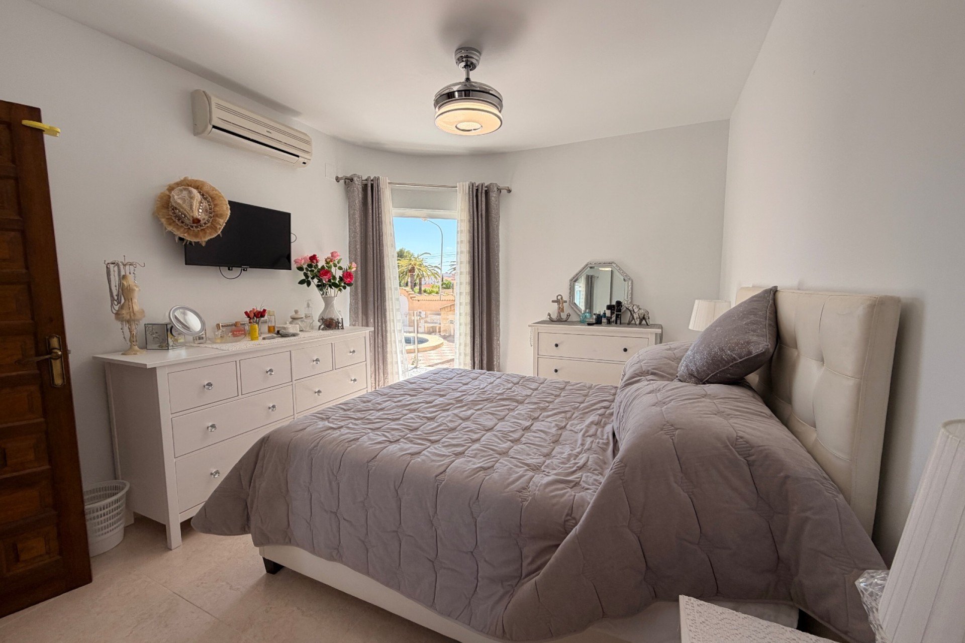 Wiederverkauf - Freistehend / Villa -
Ciudad Quesada - Rojales - Ciudad Quesada