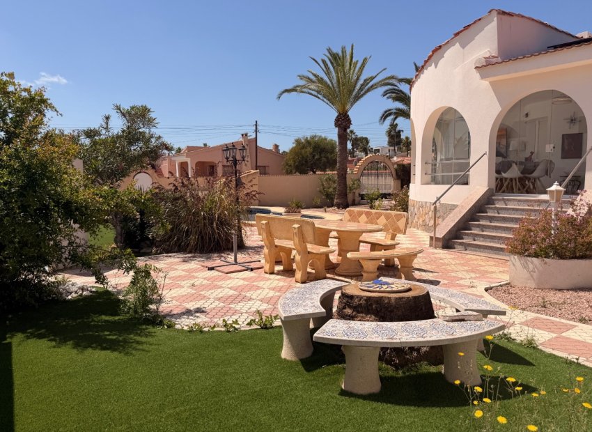Wiederverkauf - Freistehend / Villa -
Ciudad Quesada - Rojales - Ciudad Quesada