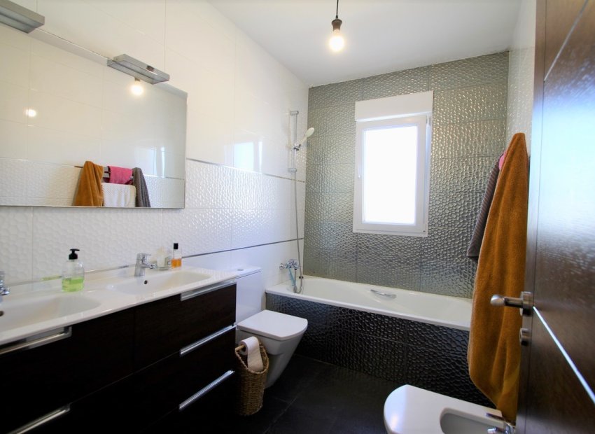 Wiederverkauf - Freistehend / Villa -
Ciudad Quesada - Rojales - Ciudad Quesada