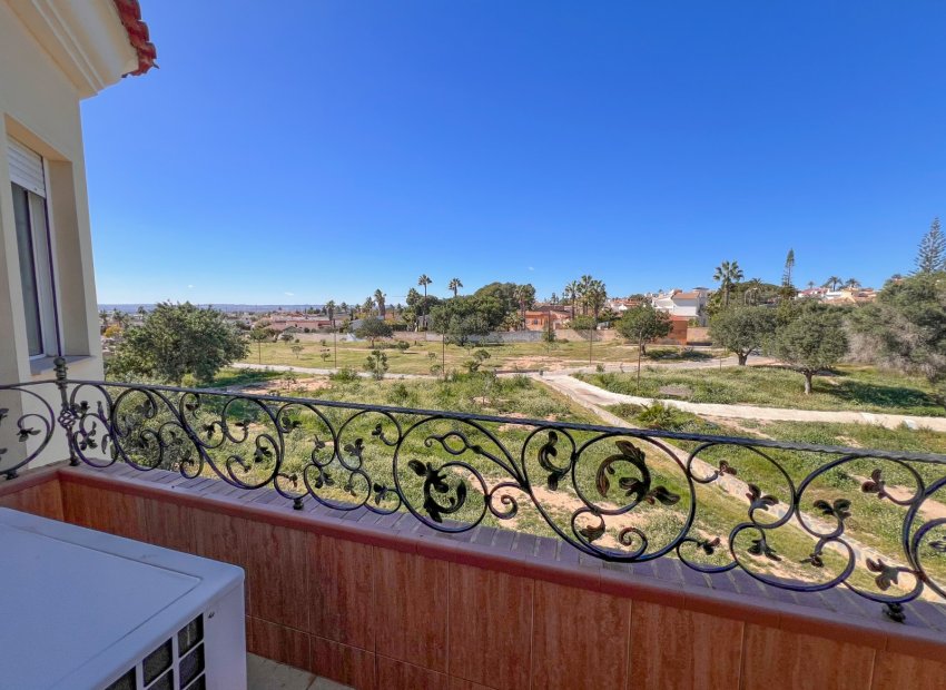 Wiederverkauf - Freistehend / Villa -
Ciudad Quesada - Rojales - Ciudad Quesada
