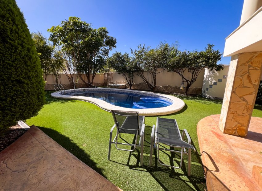 Wiederverkauf - Freistehend / Villa -
Ciudad Quesada - Rojales - Ciudad Quesada