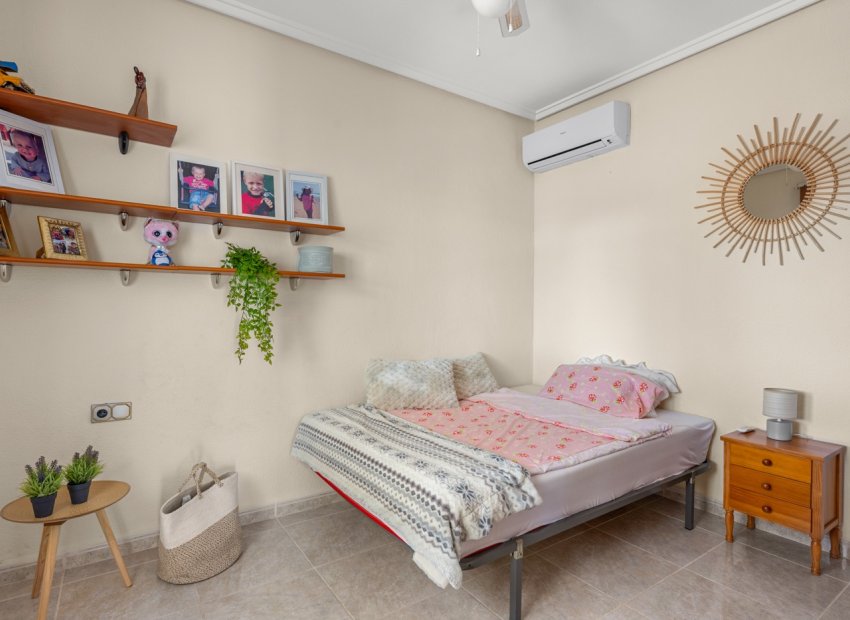 Wiederverkauf - Freistehend / Villa -
Ciudad Quesada - Rojales - Ciudad Quesada