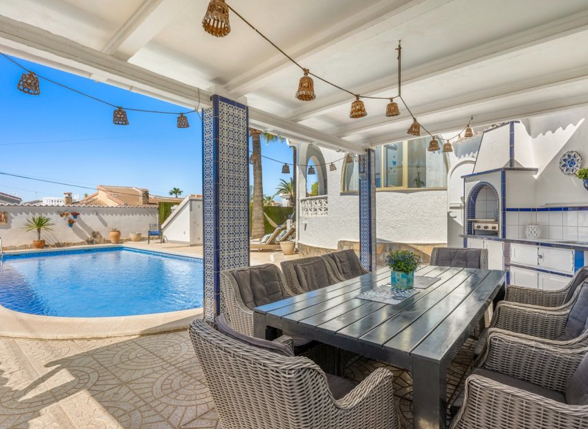 Wiederverkauf - Freistehend / Villa -
Ciudad Quesada - Rojales - Ciudad Quesada