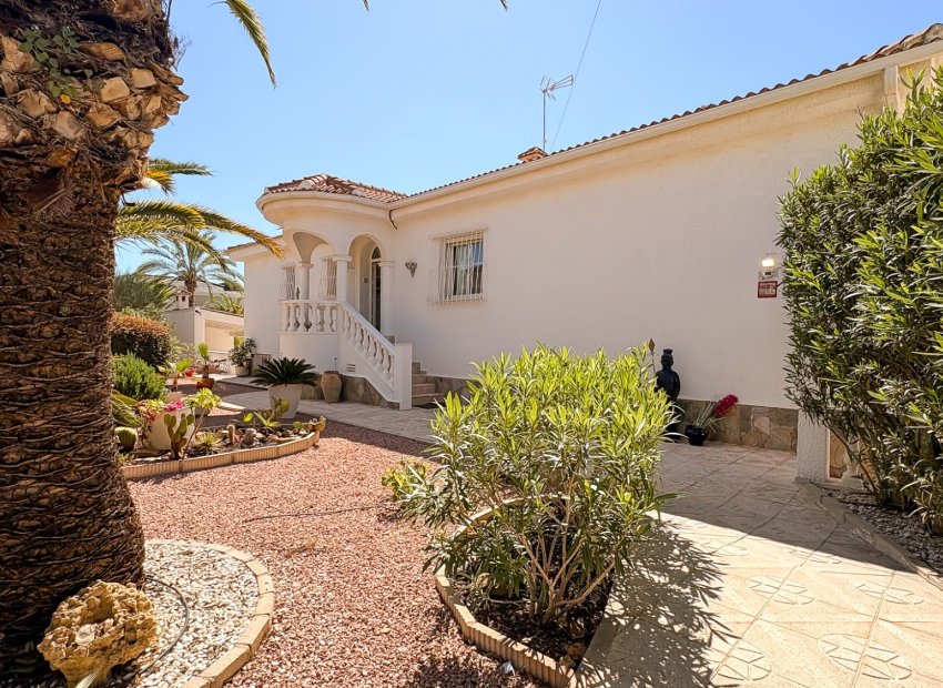 Wiederverkauf - Freistehend / Villa -
Ciudad Quesada - Rojales - Ciudad Quesada