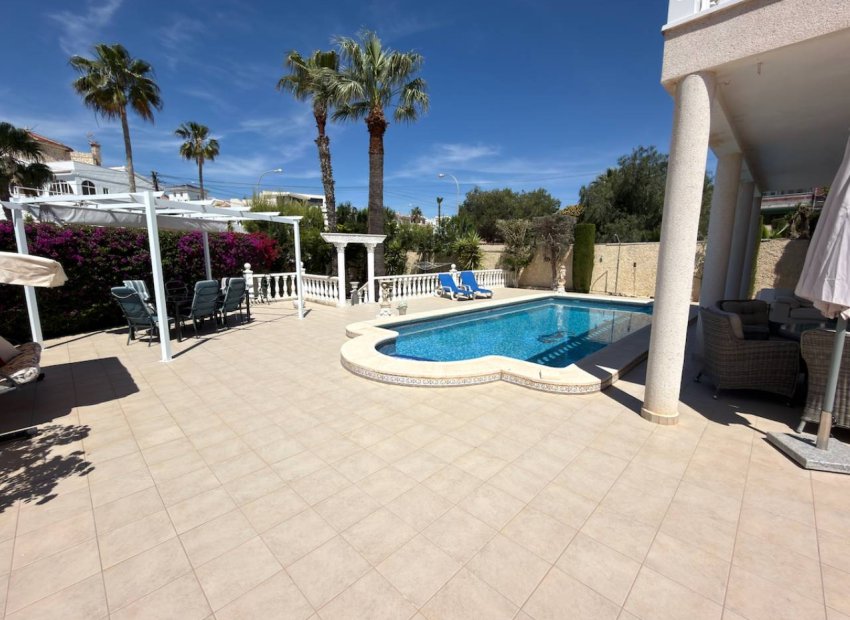 Wiederverkauf - Freistehend / Villa -
Ciudad Quesada - Rojales - Ciudad Quesada