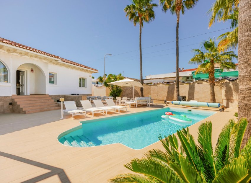 Wiederverkauf - Freistehend / Villa -
Ciudad Quesada - Rojales - Ciudad Quesada