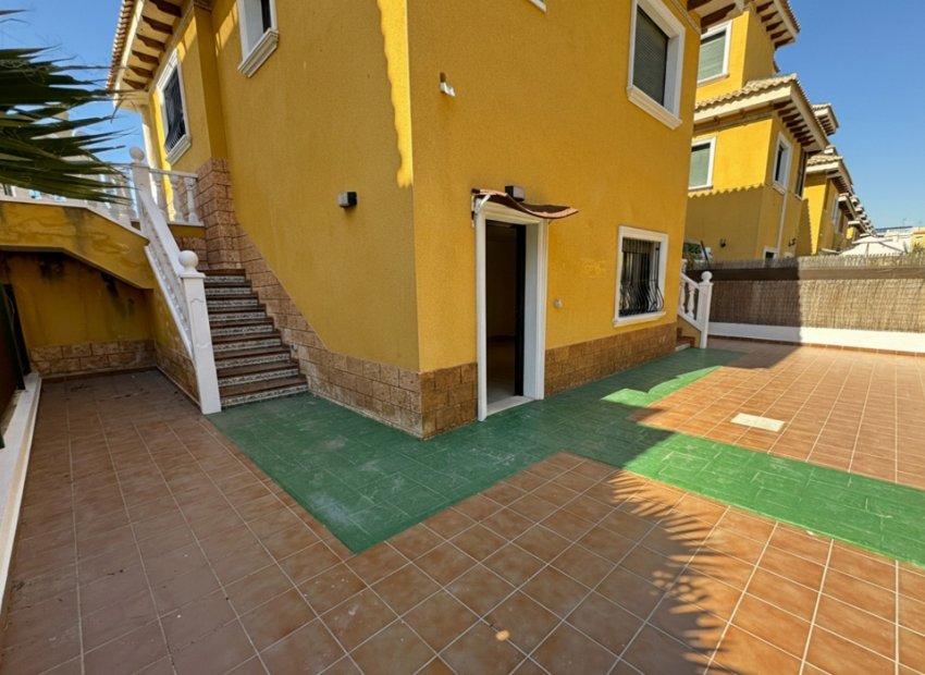 Wiederverkauf - Freistehend / Villa -
Ciudad Quesada - Rojales - Ciudad Quesada