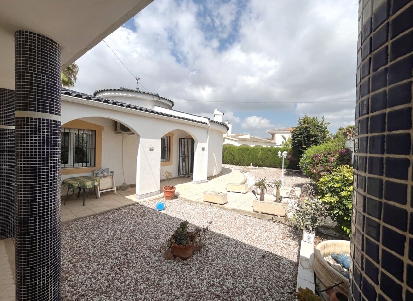 Wiederverkauf - Freistehend / Villa -
Ciudad Quesada - Rojales - Ciudad Quesada
