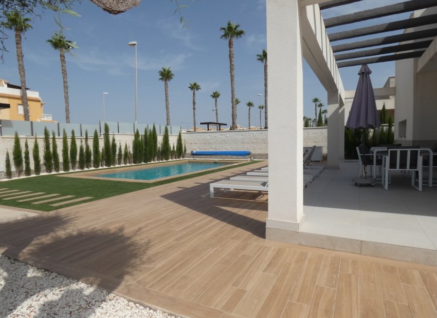 Wiederverkauf - Freistehend / Villa -
Ciudad Quesada - Rojales - Ciudad Quesada