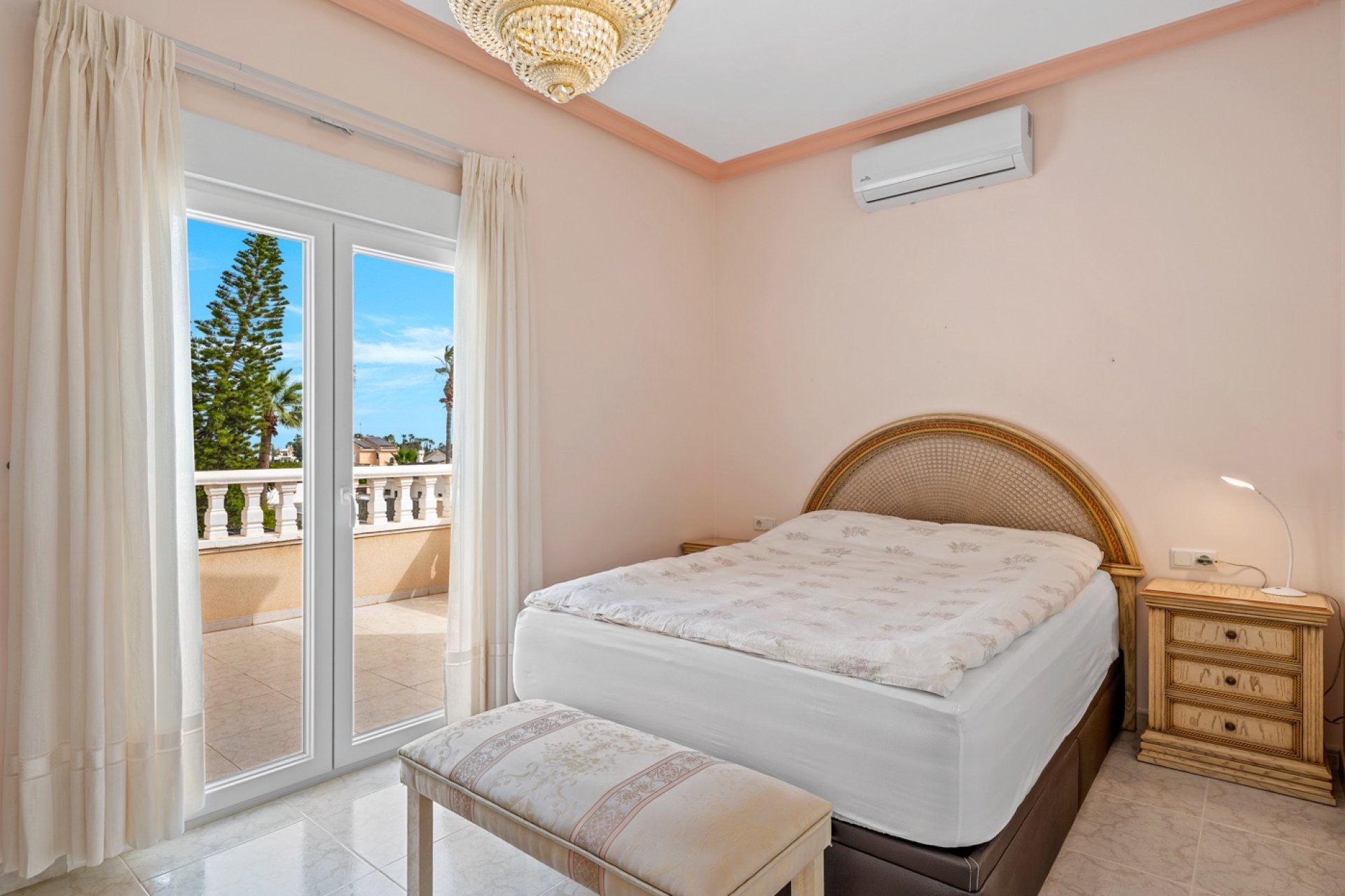 Wiederverkauf - Freistehend / Villa -
Ciudad Quesada - Rojales - Ciudad Quesada