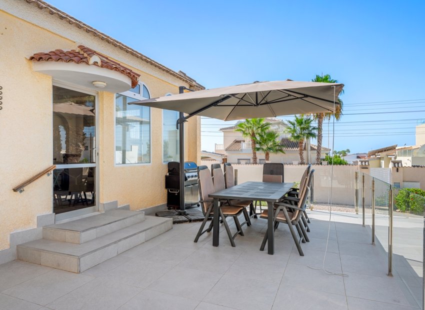 Wiederverkauf - Freistehend / Villa -
Ciudad Quesada - Rojales - Ciudad Quesada