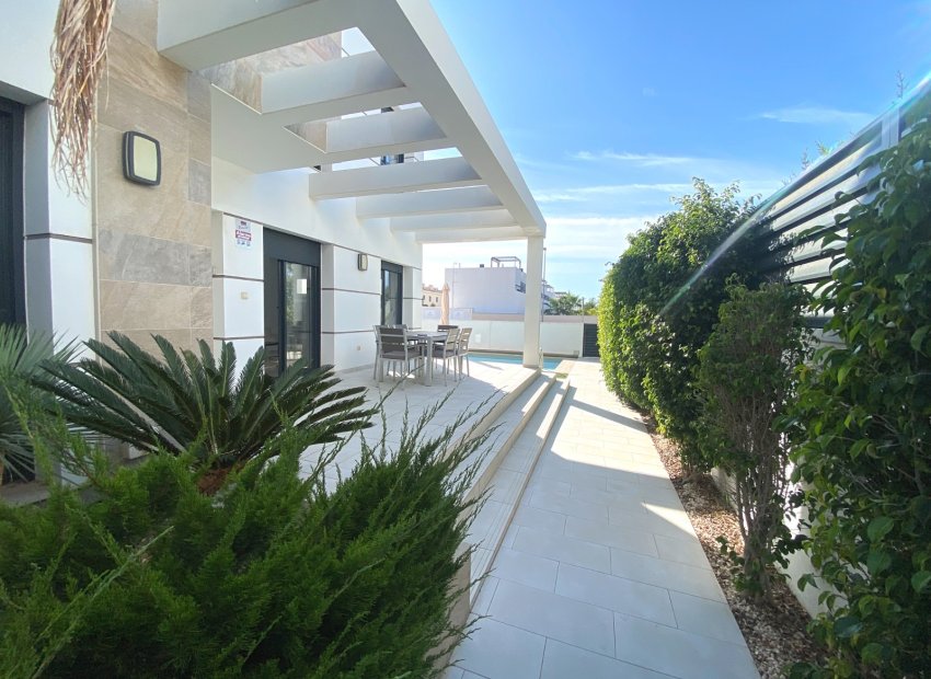 Wiederverkauf - Freistehend / Villa -
Ciudad Quesada - Rojales - Doña Pepa