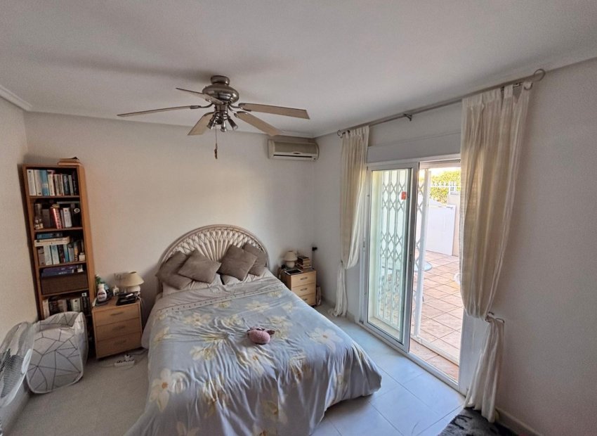 Wiederverkauf - Freistehend / Villa -
Ciudad Quesada - Rojales - La Fiesta