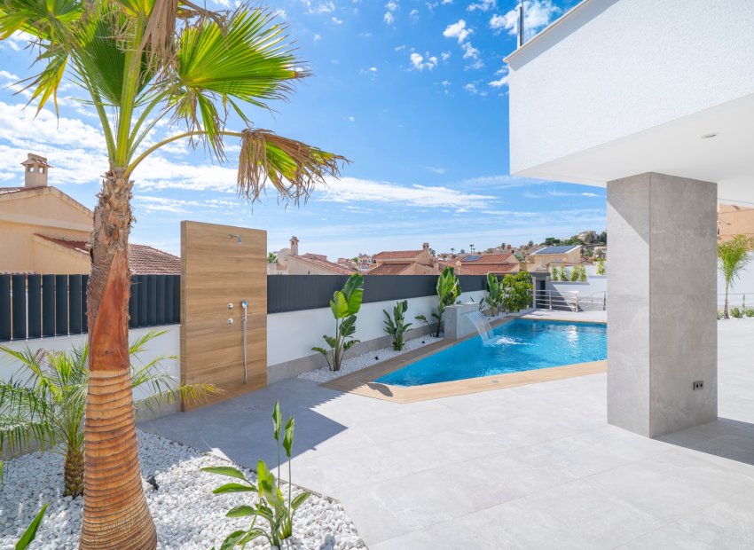 Wiederverkauf - Freistehend / Villa -
Ciudad Quesada - Rojales - La Marquesa Golf