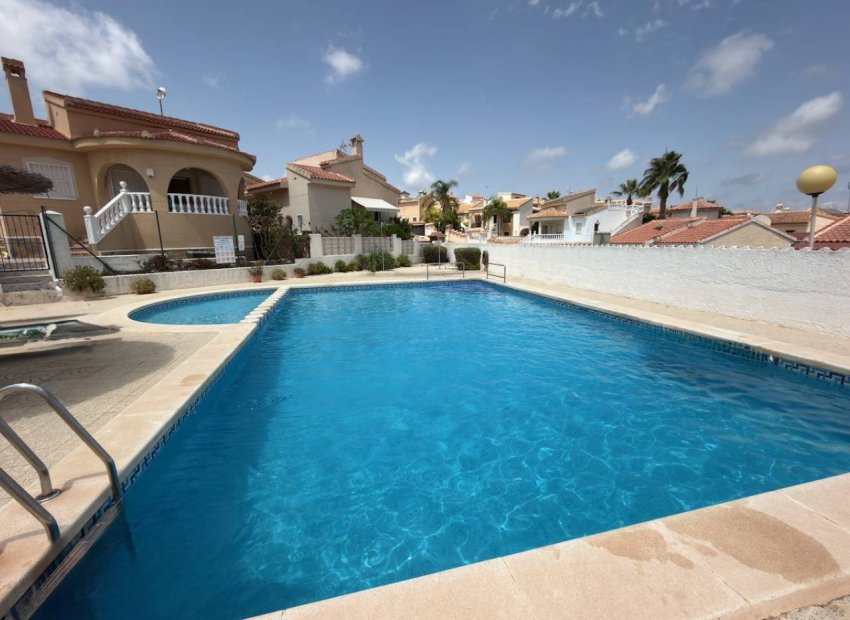 Wiederverkauf - Freistehend / Villa -
Ciudad Quesada - Rojales - La Marquesa Golf
