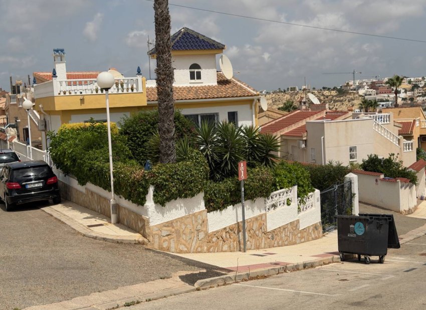 Wiederverkauf - Freistehend / Villa -
Ciudad Quesada - Rojales - La Marquesa Golf