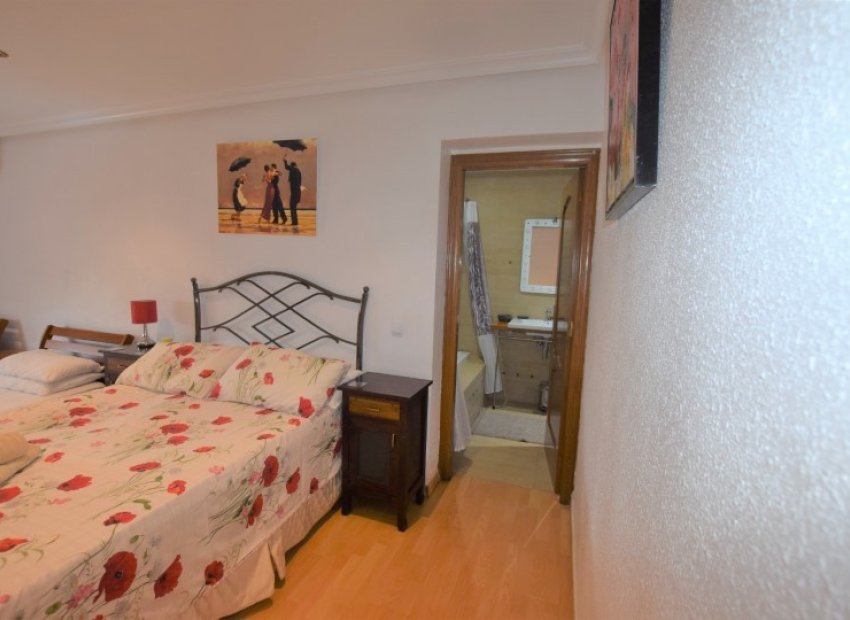Wiederverkauf - Freistehend / Villa -
Ciudad Quesada - Rojales - Pueblo Bravo