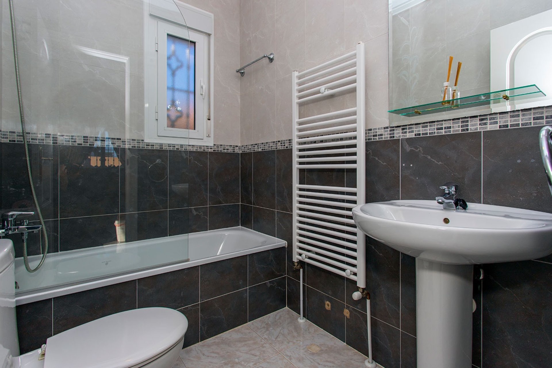 Wiederverkauf - Freistehend / Villa -
Ciudad Quesada - Rojales - Pueblo