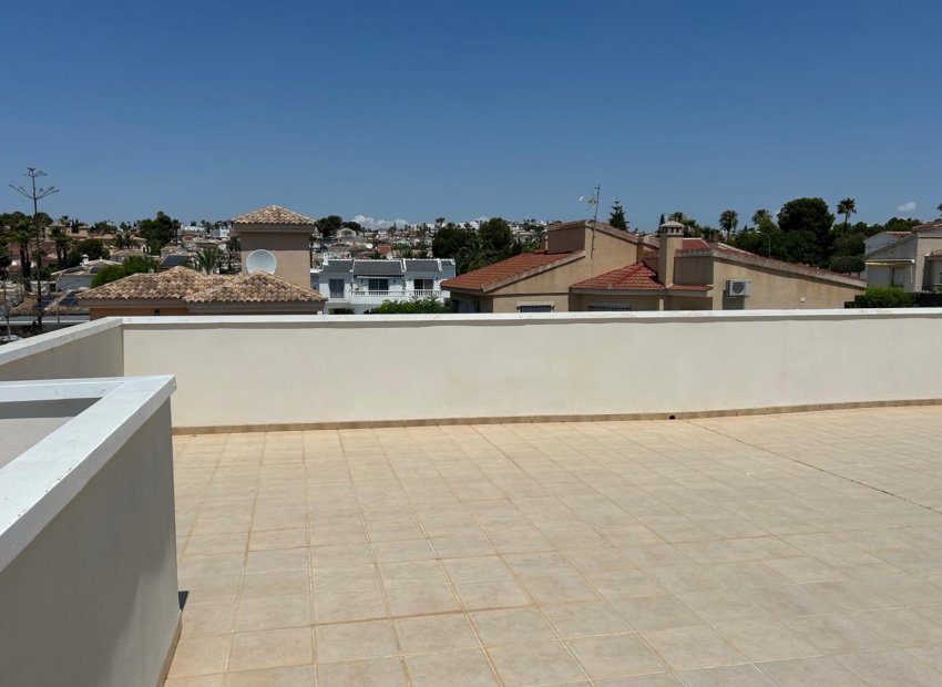 Wiederverkauf - Freistehend / Villa -
Ciudad Quesada - Rojales - Rojales