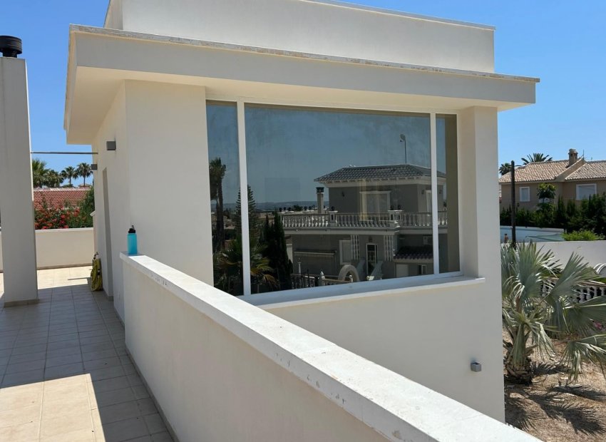 Wiederverkauf - Freistehend / Villa -
Ciudad Quesada - Rojales - Rojales