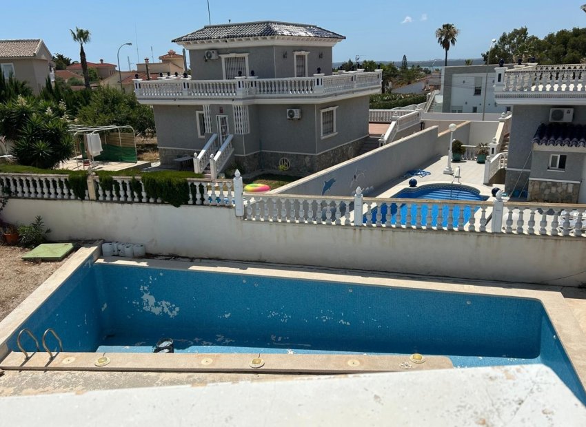 Wiederverkauf - Freistehend / Villa -
Ciudad Quesada - Rojales - Rojales