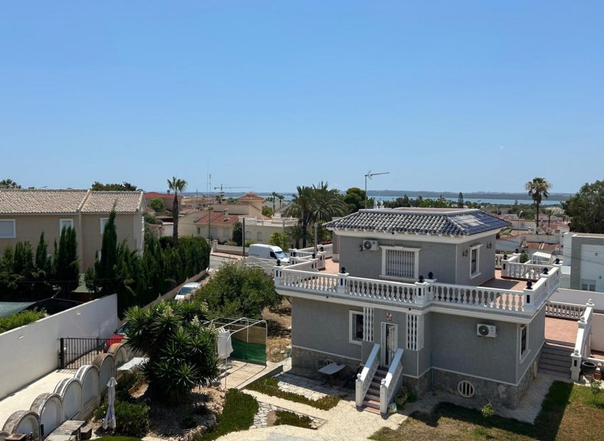 Wiederverkauf - Freistehend / Villa -
Ciudad Quesada - Rojales - Rojales